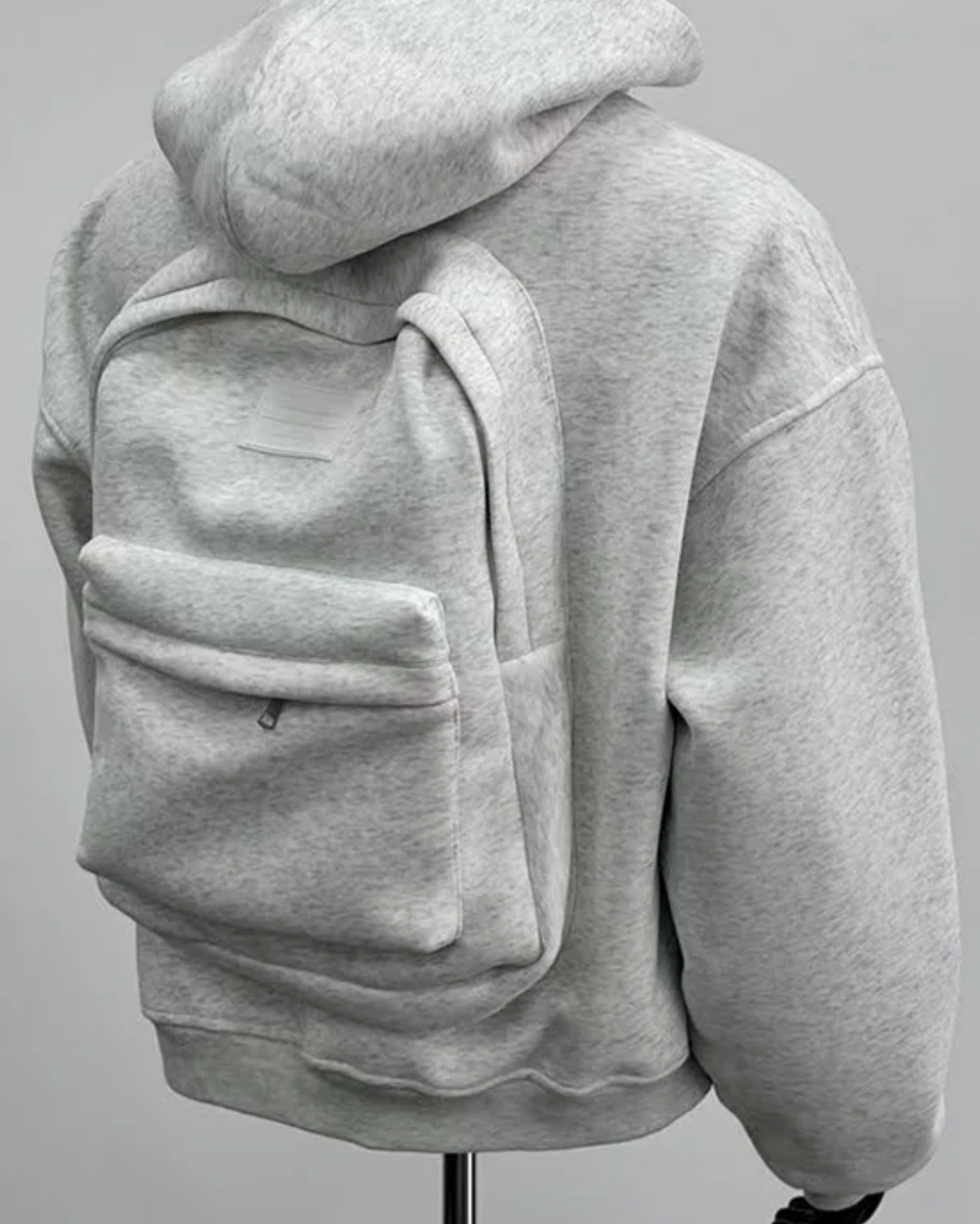 Hoodie Met Ingebouwde Rugzak – De Ultieme Reishack